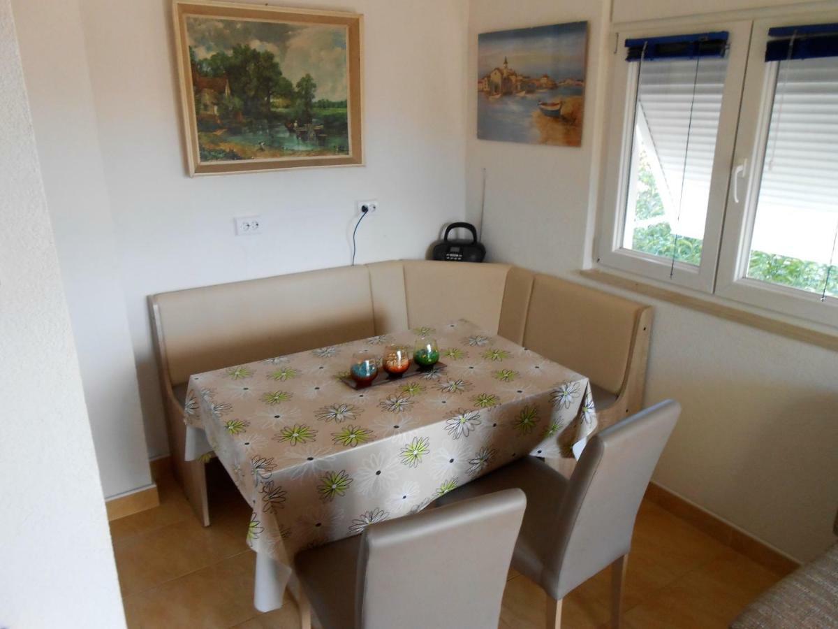 Gogi Apartman Donji Okrug  Екстериор снимка